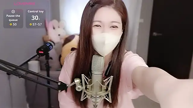 Snapshot of tw_lala chatting on 10/09/25, 05:02 tw lala online show from 10/09/25, 05:02