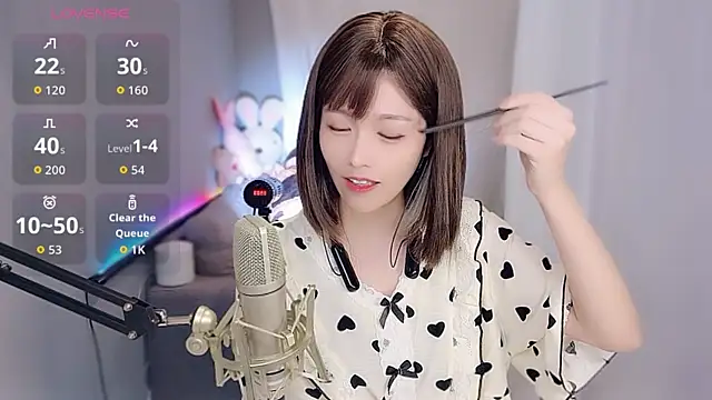 Snapshot of tw_lala chatting on 11/18/25, 04:43 tw lala online show from 11/18/25, 04:43