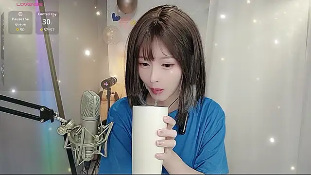 Snapshot of tw_lala chatting on 06/18/26, 03:28 tw lala online show from 06/18/26, 03:28