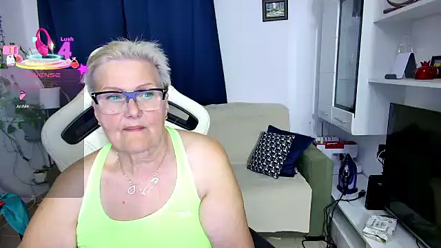 Selenna57 online show from 05/01/26, 05:29