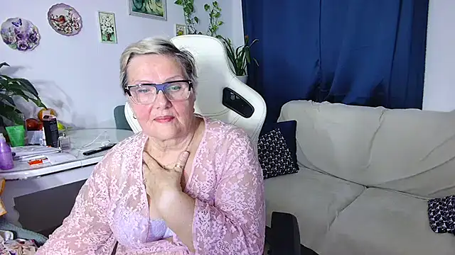 Selenna57 online show from 01/14/26, 06:44