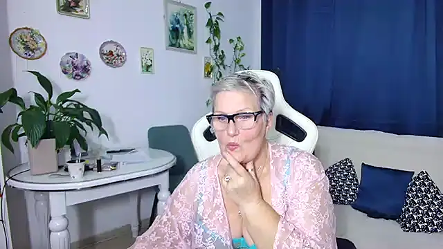 Selenna57 online show from 12/20/25, 07:17