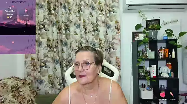 Selenna57 online show from 12/09/24, 07:07