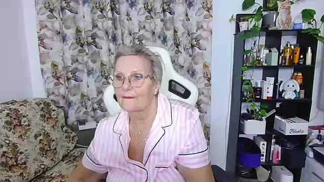 Selenna57 online show from 02/14/25, 07:23