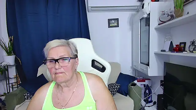 Selenna57 online show from 05/05/26, 05:49