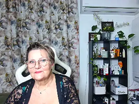 Selenna57 online show from 12/18/24, 02:10