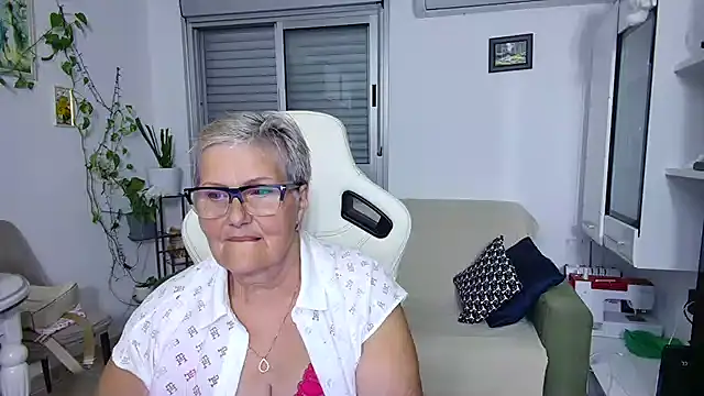 Selenna57 online show from 05/26/26, 05:22