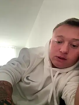 Snapshot of hot_cock- chatting on 11/04/25, 08:29 hot cock- online show from 11/04/25, 08:29