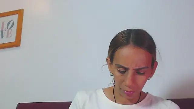 Amber Moore online show from 06/24/26, 06:28