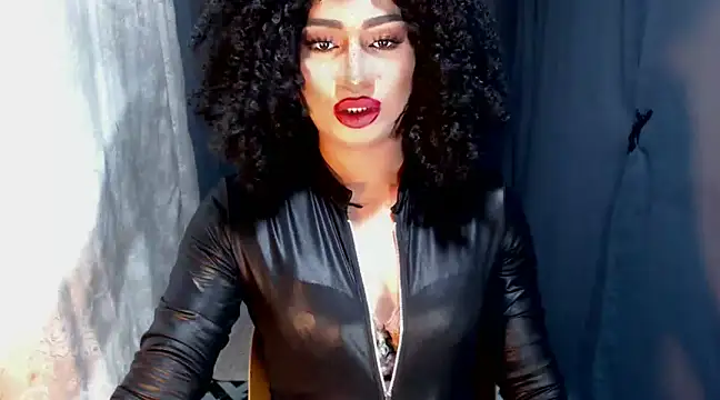 Snapshot of amira_willis chatting on 12/11/24, 10:14 amira willis online show from 12/11/24, 10:14