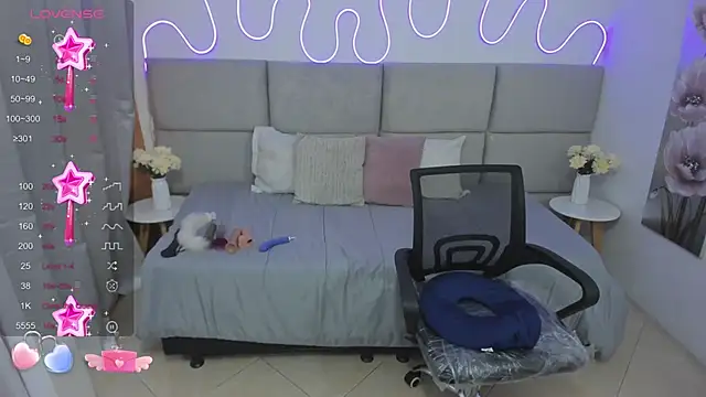 nashiira  online show from 12/09/24, 07:07