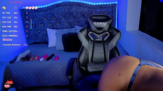 nashiira  online show from 10/01/25, 11:41