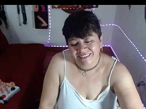 angelitolove727 online show from 06/24/26, 11:57