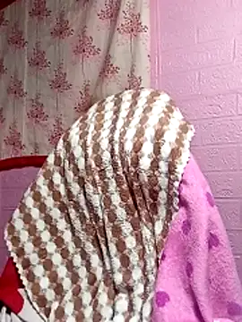 Cutie body11 online show from 04/17/26, 01:19