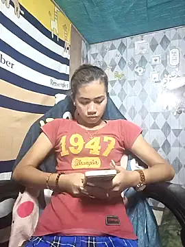 Snapshot of Cutie_body11 chatting on 02/03/25, 12:36 Cutie body11 online show from 02/03/25, 12:36