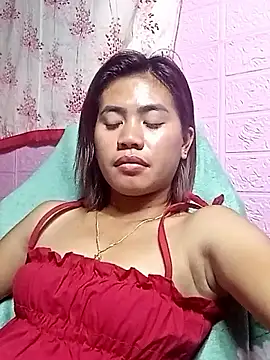 Snapshot of Cutie_body11 chatting on 06/15/26, 01:11 Cutie body11 online show from 06/15/26, 01:11