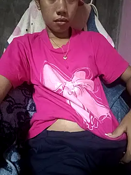 Snapshot of Cutie_body11 chatting on 10/13/25, 12:01 Cutie body11 online show from 10/13/25, 12:01