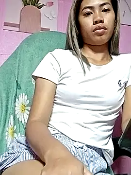 Cutie body11 online show from 12/23/25, 12:22