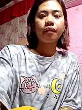 Snapshot of Cutie_body11 chatting on 06/03/26, 12:00 Cutie body11 online show from 06/03/26, 12:00