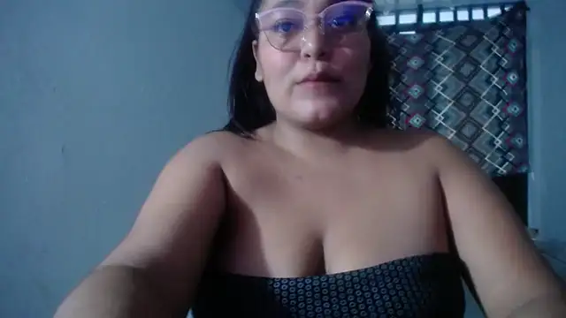 Snapshot of sirena_15 chatting on 04/20/26, 10:11 sirena 15 online show from 04/20/26, 10:11