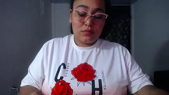 sirena 15 online show from 12/22/25, 04:56