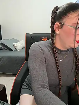 Snapshot of xxbbtaa chatting on 06/27/26, 02:28 xxbbtaa online show from 06/27/26, 02:28