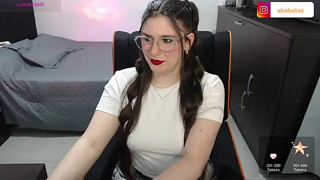 xxbbtaa online show from 12/04/25, 01:37