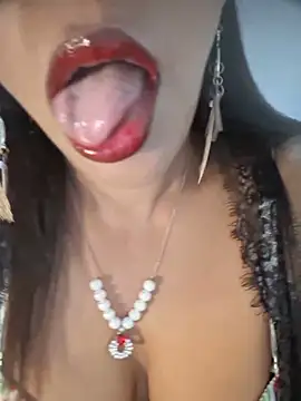Snapshot of naughtyjaanu chatting on 06/20/26, 11:04 naughtyjaanu online show from 06/20/26, 11:04