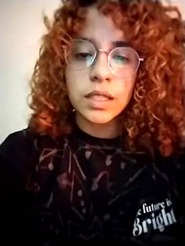 Snapshot of EmmaMelissa0521 chatting on 11/14/25, 03:10 EmmaMelissa0521 online show from 11/14/25, 03:10