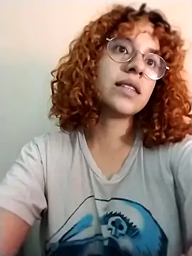 Snapshot of EmmaMelissa0521 chatting on 11/24/25, 10:54 EmmaMelissa0521 online show from 11/24/25, 10:54