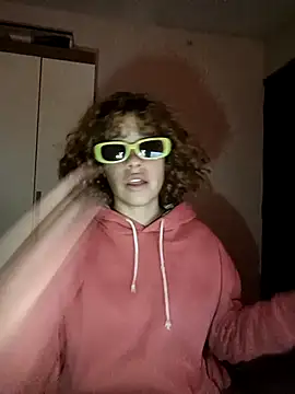 Snapshot of EmmaMelissa0521 chatting on 03/07/25, 12:37 EmmaMelissa0521 online show from 03/07/25, 12:37