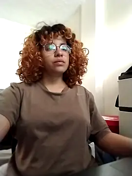 EmmaMelissa0521 online show from 02/05/26, 09:21