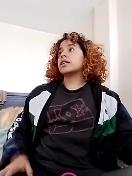 EmmaMelissa0521 online show from 02/11/26, 07:25