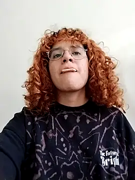 Snapshot of EmmaMelissa0521 chatting on 11/14/25, 08:56 EmmaMelissa0521 online show from 11/14/25, 08:56