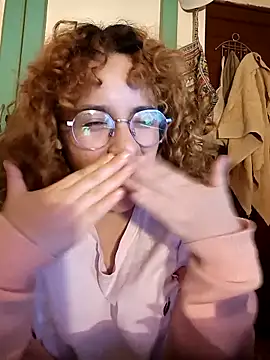 Snapshot of EmmaMelissa0521 chatting on 09/12/25, 04:23 EmmaMelissa0521 online show from 09/12/25, 04:23