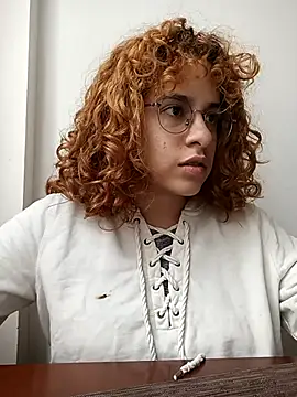 Snapshot of EmmaMelissa0521 chatting on 09/12/25, 09:58 EmmaMelissa0521 online show from 09/12/25, 09:58