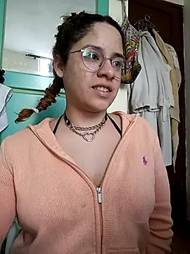 Snapshot of EmmaMelissa0521 chatting on 09/21/25, 07:30 EmmaMelissa0521 online show from 09/21/25, 07:30