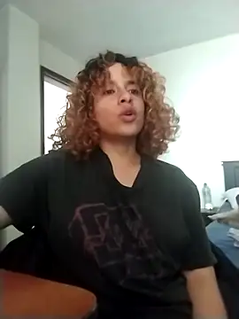 EmmaMelissa0521 online show from 02/25/26, 09:03