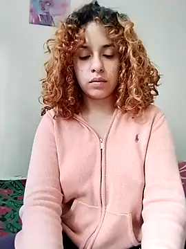 Snapshot of EmmaMelissa0521 chatting on 12/14/25, 05:51 EmmaMelissa0521 online show from 12/14/25, 05:51