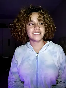 Snapshot of EmmaMelissa0521 chatting on 03/19/25, 11:57 EmmaMelissa0521 online show from 03/19/25, 11:57