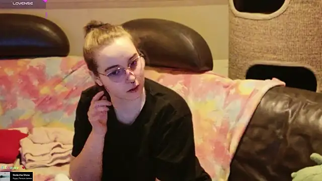 GamerGirl Eve online show from 03/22/26, 06:42