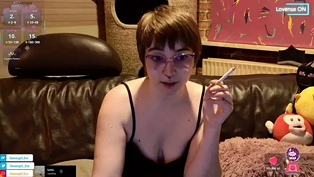 Snapshot of GamerGirl_Eve chatting on 09/27/25, 06:14 GamerGirl Eve online show from 09/27/25, 06:14