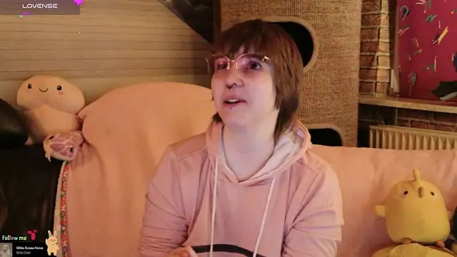 GamerGirl Eve online show from 11/26/25, 06:19