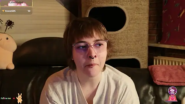 GamerGirl Eve online show from 10/26/25, 07:14