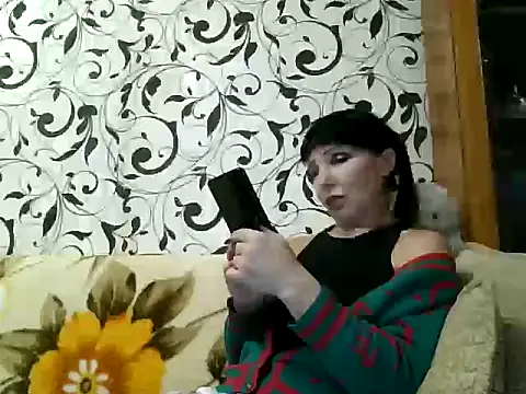 JeaneDavis online show from 11/17/25, 05:17