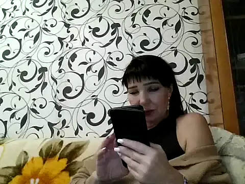 Snapshot of JeaneDavis chatting on 10/12/25, 01:12 JeaneDavis online show from 10/12/25, 01:12