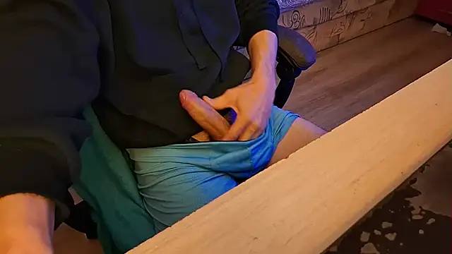 Snapshot of Danyell_K287 chatting on 03/03/25, 07:07 Danyell K287 online show from 03/03/25, 07:07