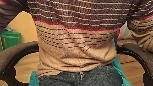 Snapshot of Danyell_K287 chatting on 10/24/25, 06:51 Danyell K287 online show from 10/24/25, 06:51