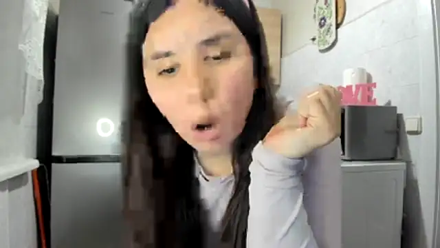 MiaMarrone online show from 11/14/25, 09:07