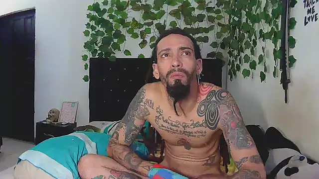 caribbeanlover1 online show from 01/12/26, 02:57